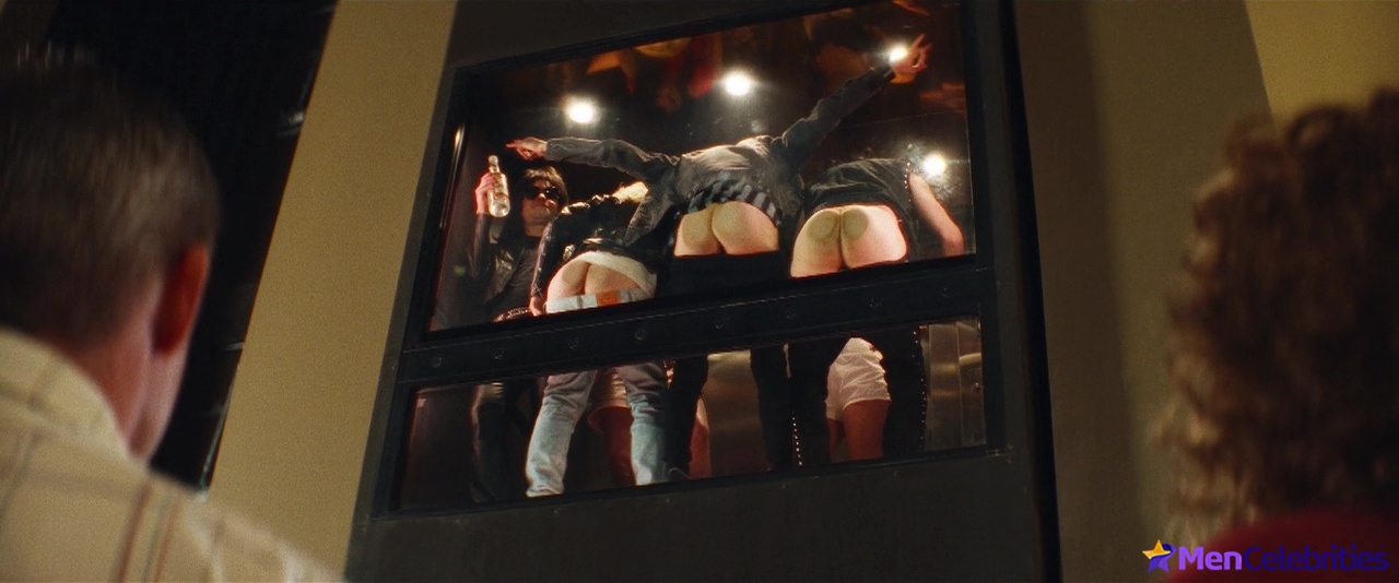 Daniel Webber bare bum