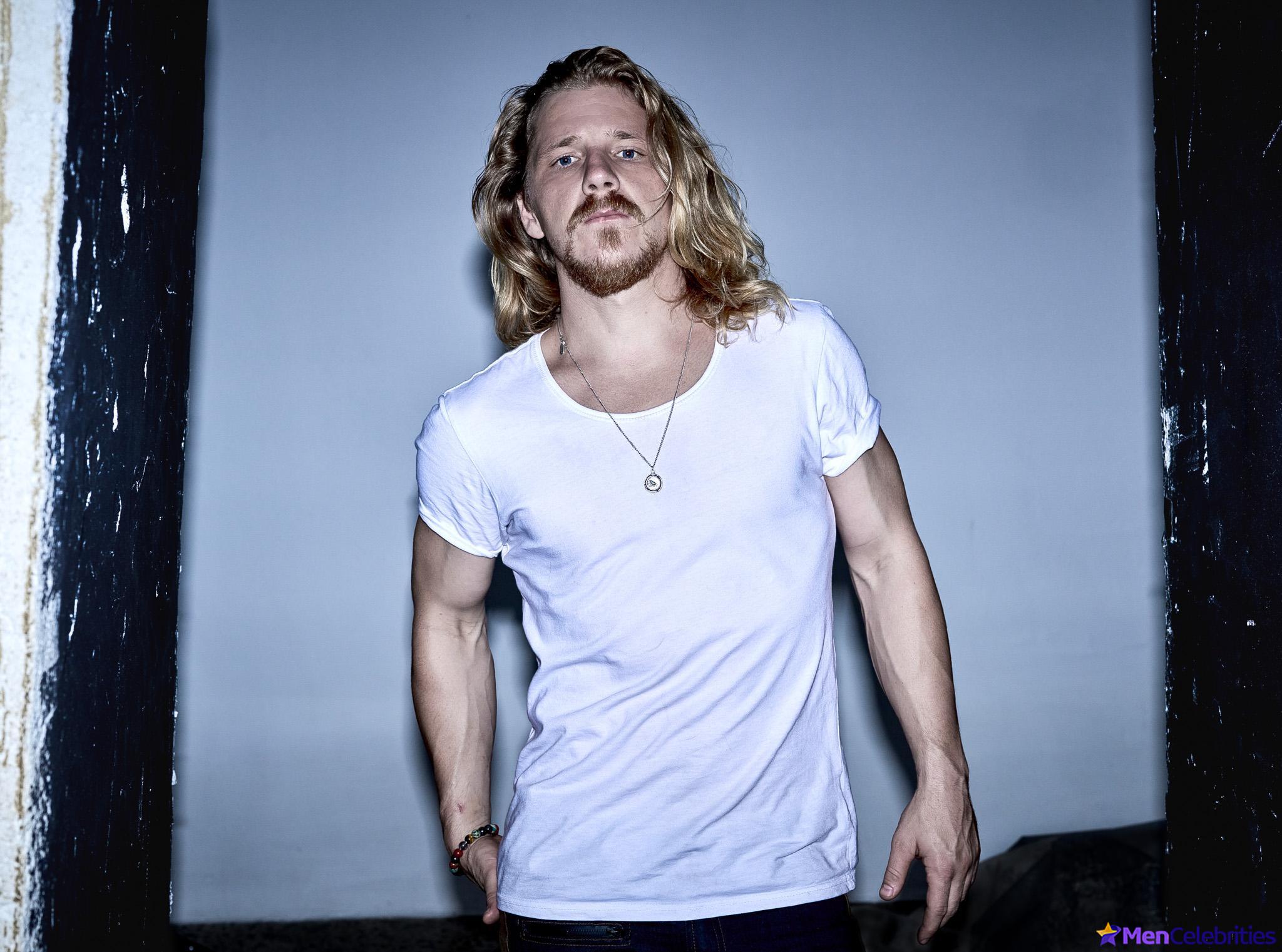 Daniel Webber shirtless shots