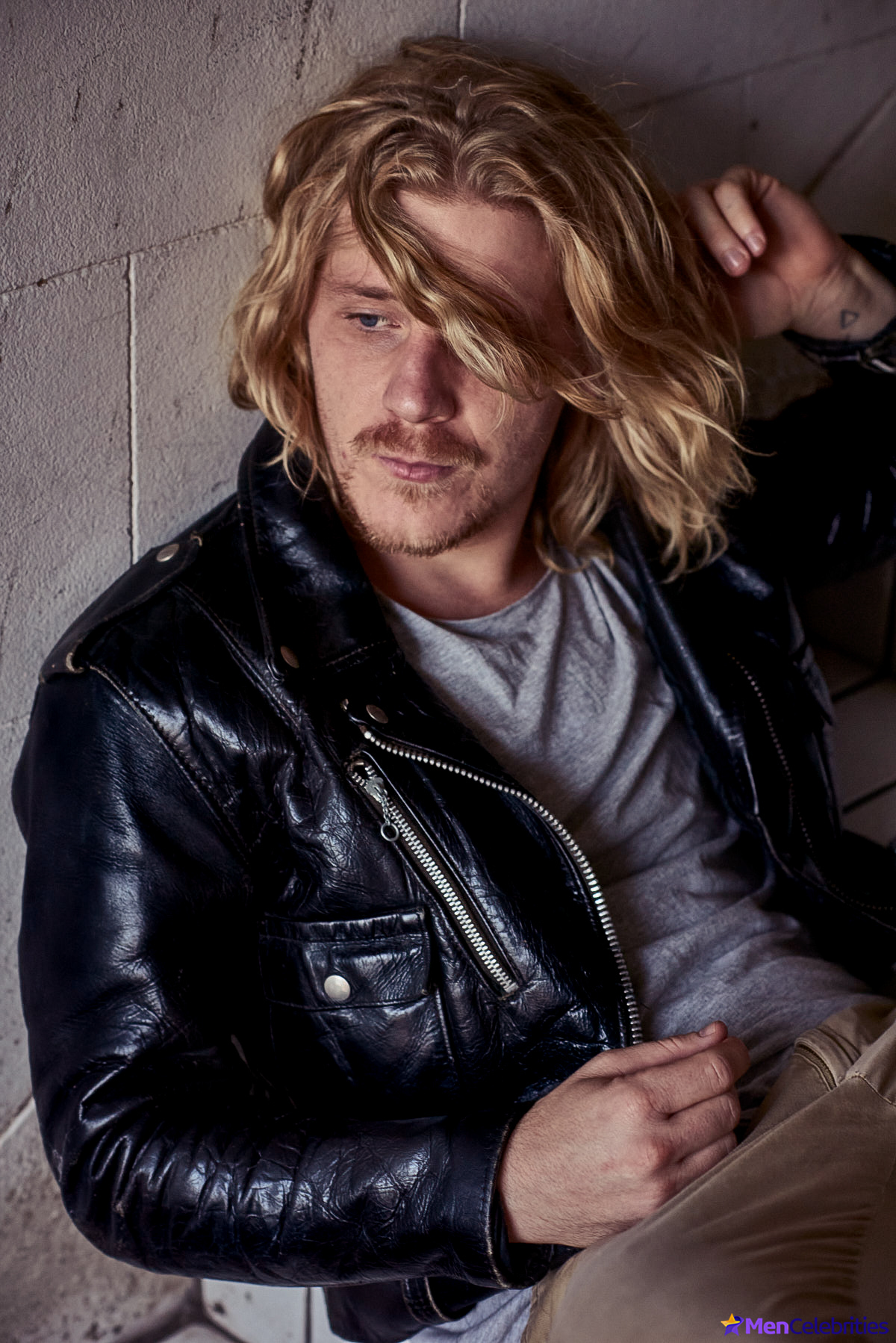 Daniel Webber shirtless shots