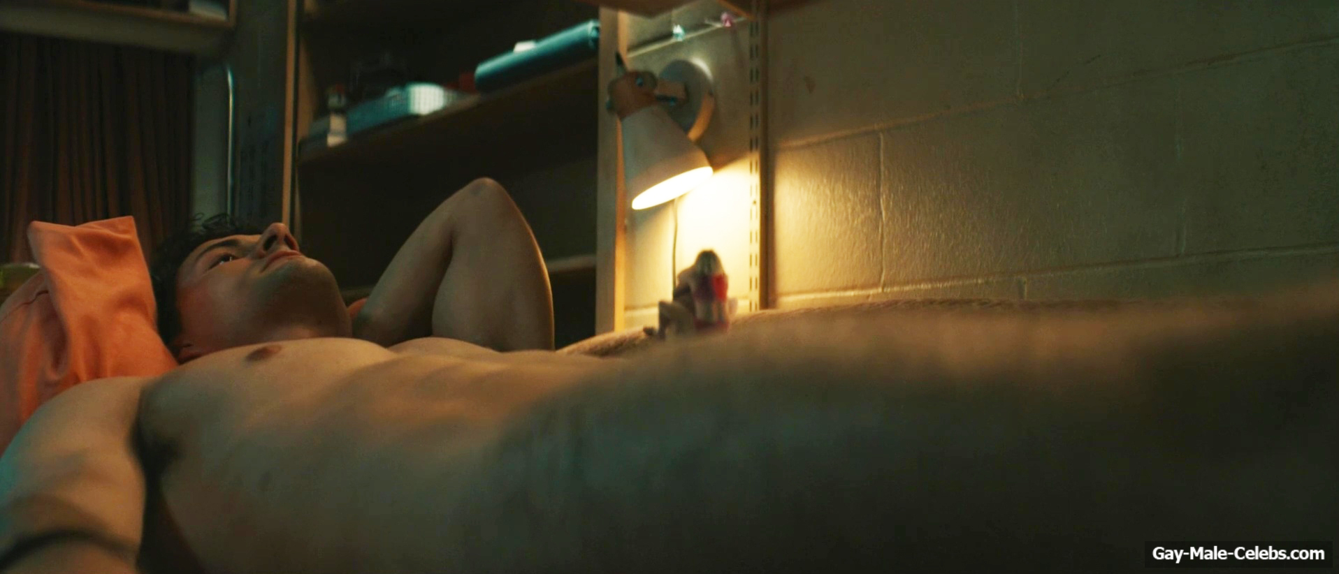 Robert Bazzocchi jerk off