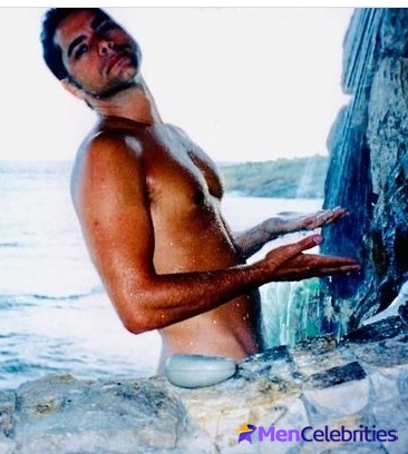 Glen Powell  John Stamos gallery