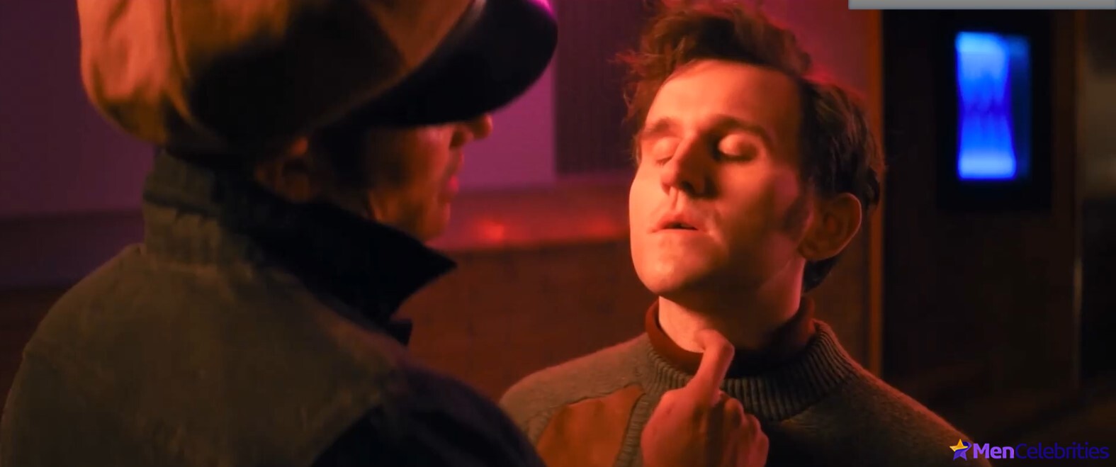 Harry Melling sexy