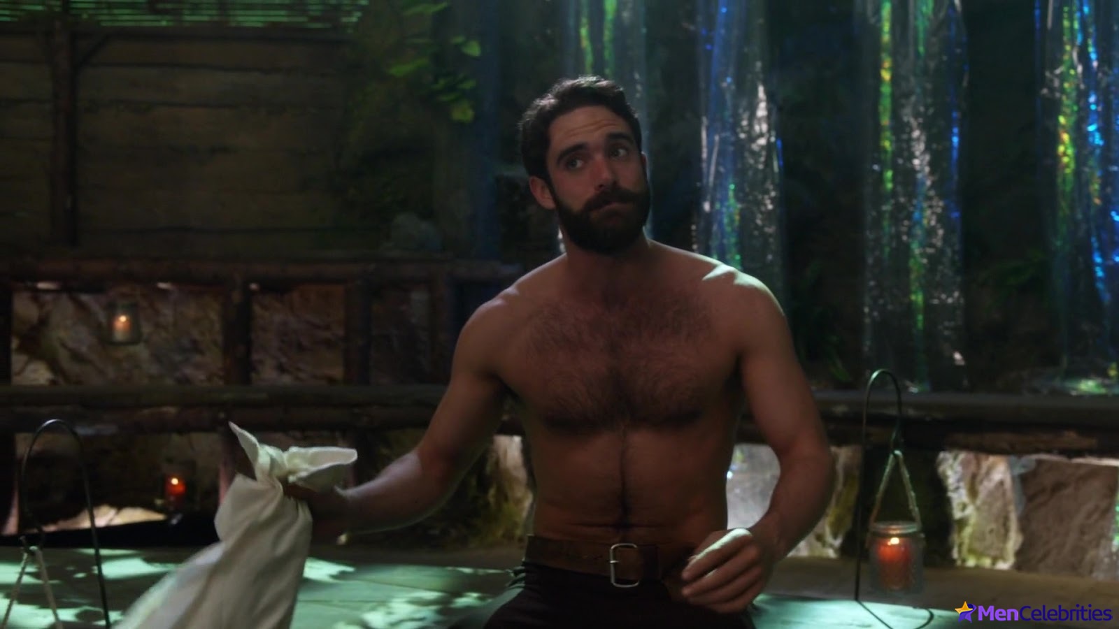 Joshua Sasse nude uncensored pics