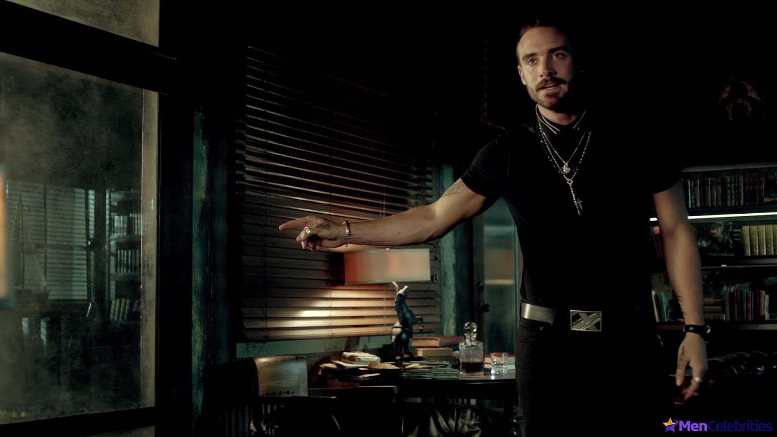 Joshua Sasse nude uncensored pics