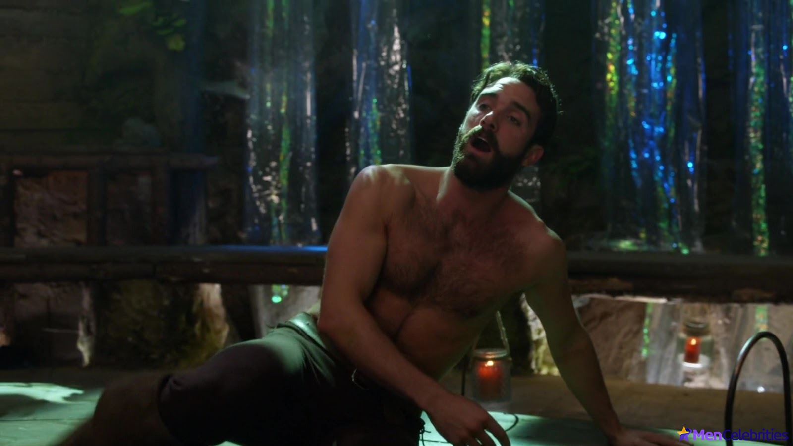 Joshua Sasse nude uncensored pics