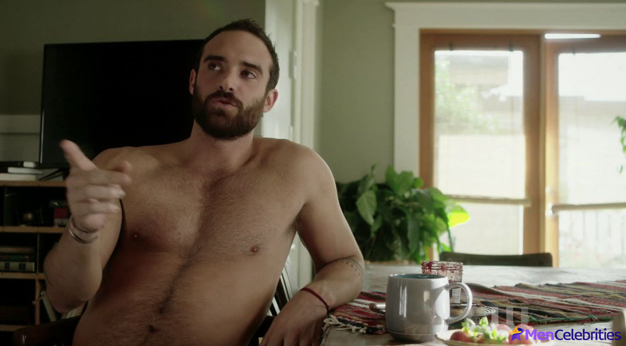 Joshua Sasse nude uncensored pics