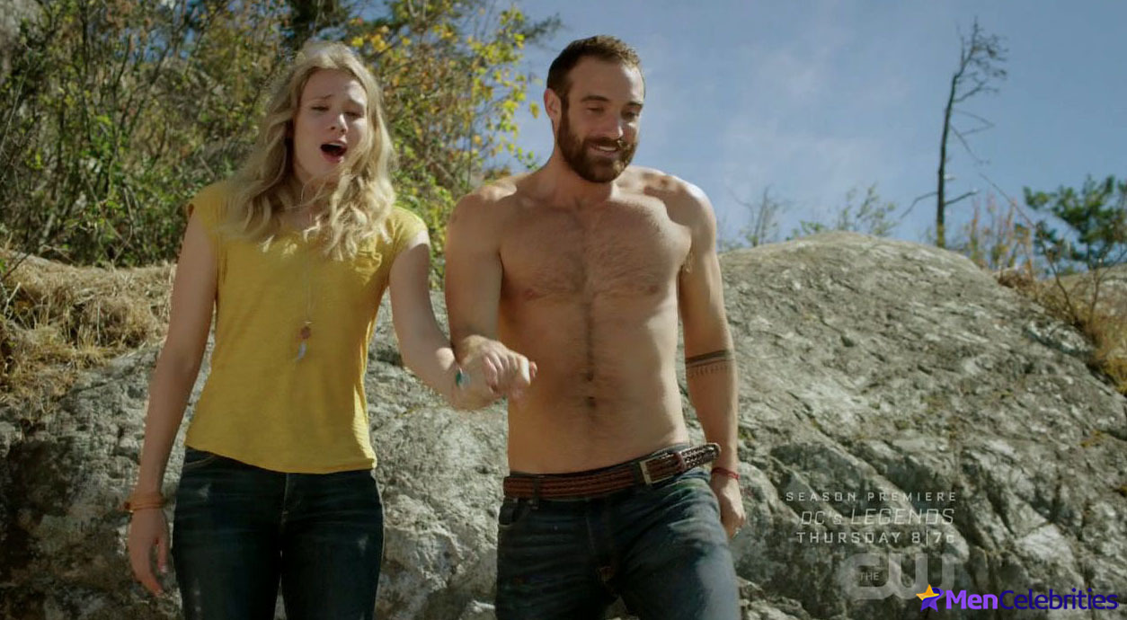 Joshua Sasse nude uncensored pics