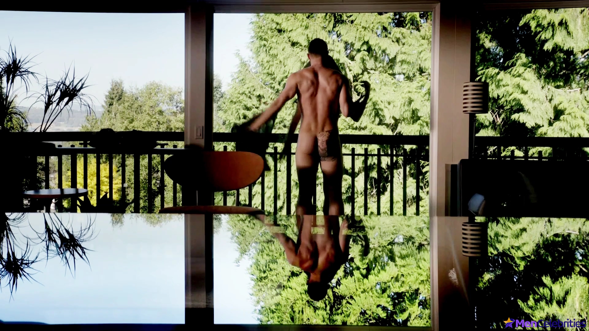 Joshua Sasse nude uncensored pics