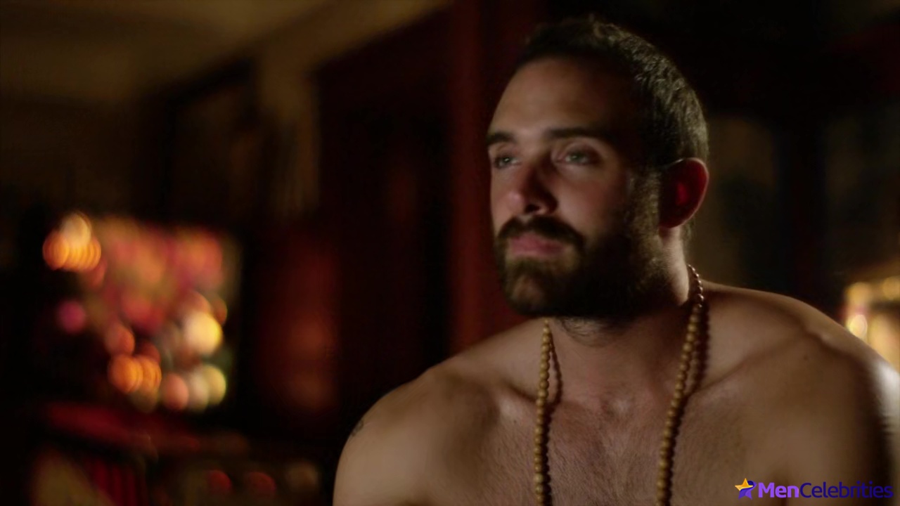 Joshua Sasse nude uncensored pics