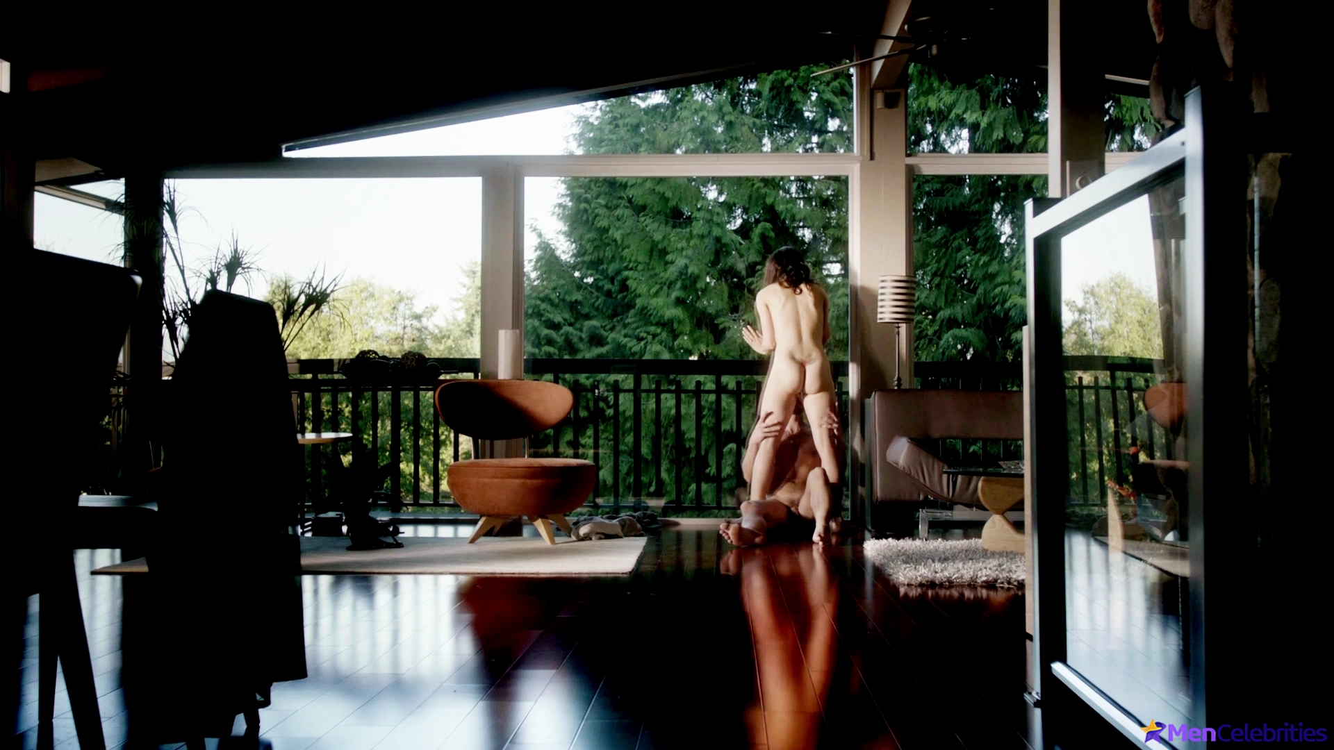 Joshua Sasse nude uncensored pics