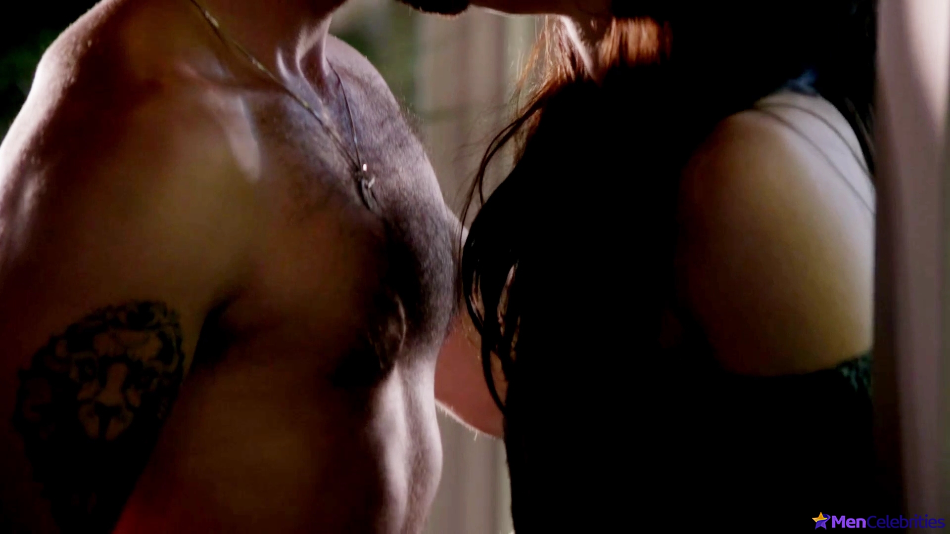 Joshua Sasse nude uncensored pics