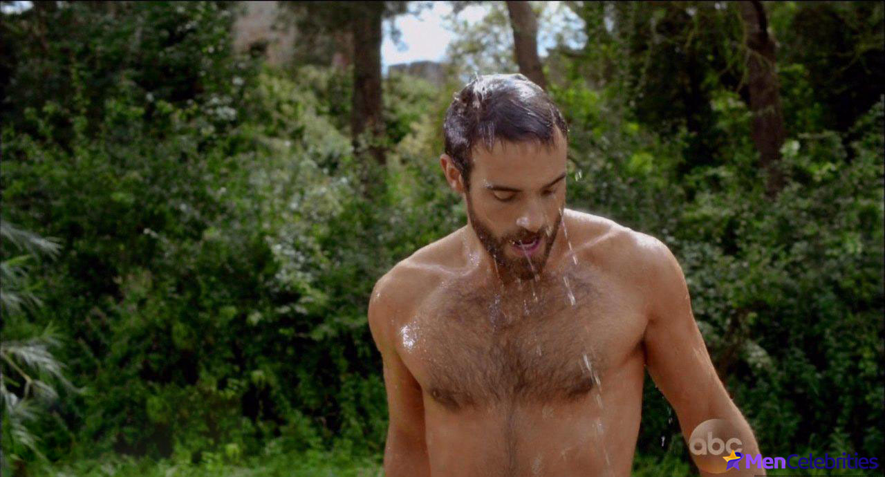 Joshua Sasse nude uncensored pics