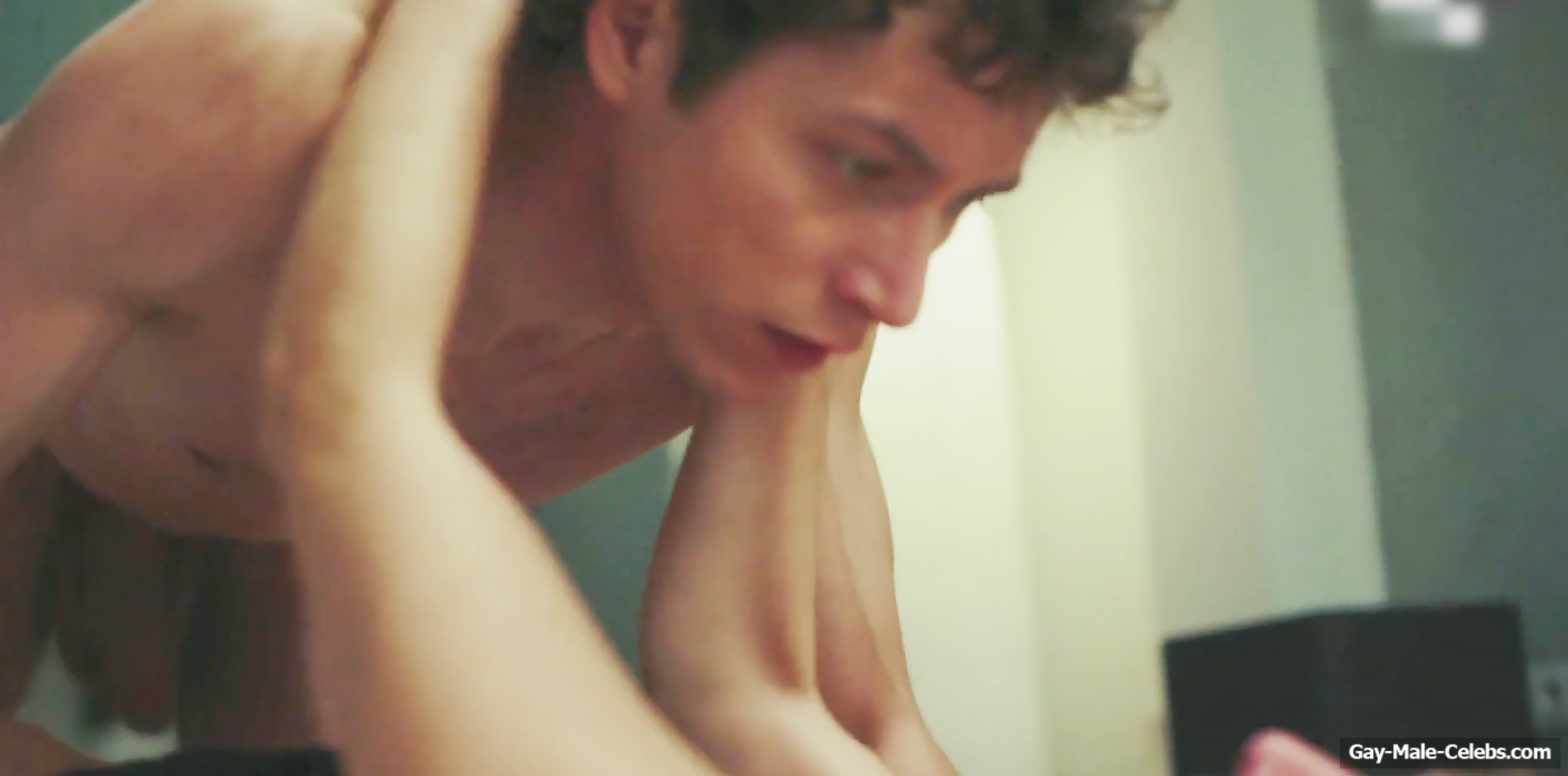 Noah Saavedra cock nude