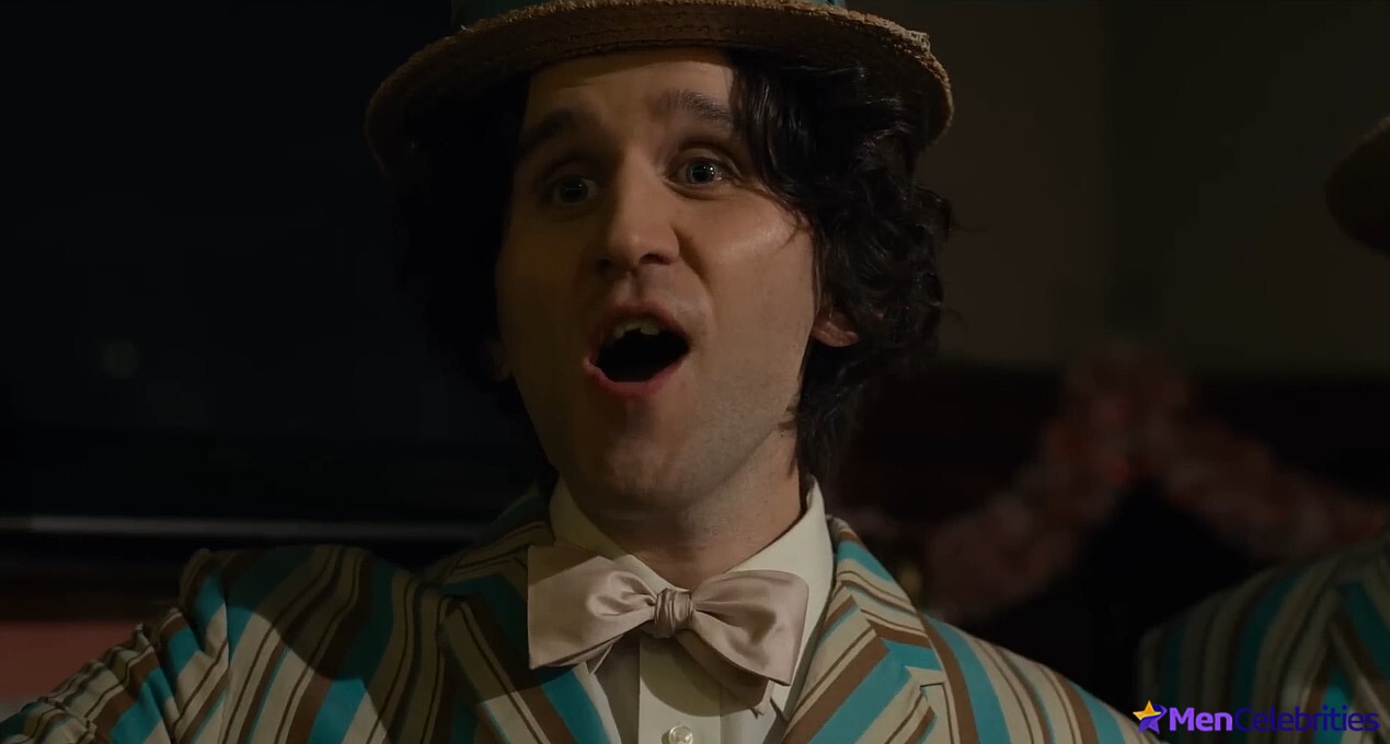 Harry Melling sexy