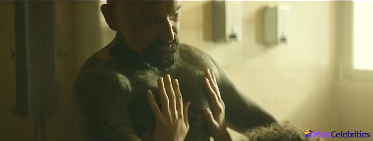 Robert LaSardo nude photos