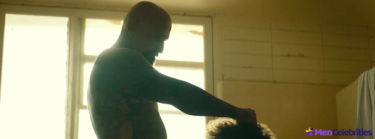 Robert LaSardo nude photos