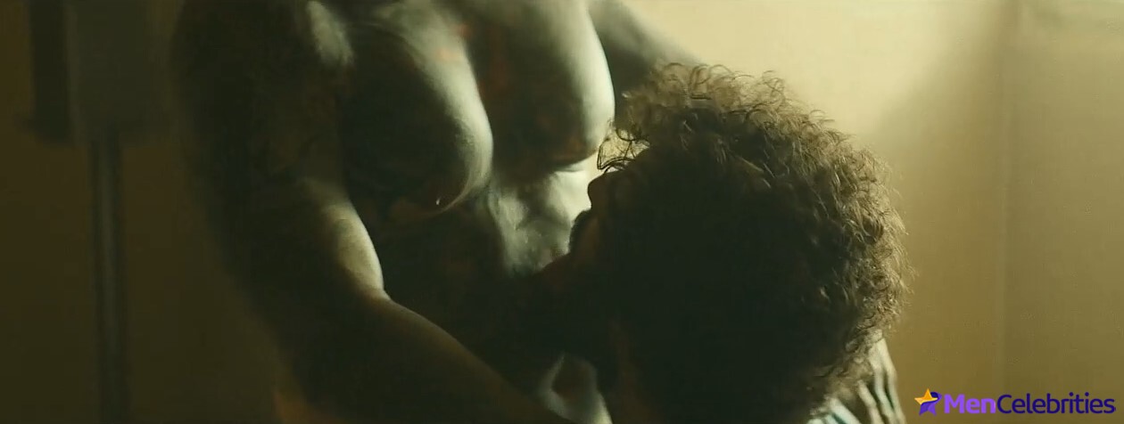 Robert LaSardo nude photos