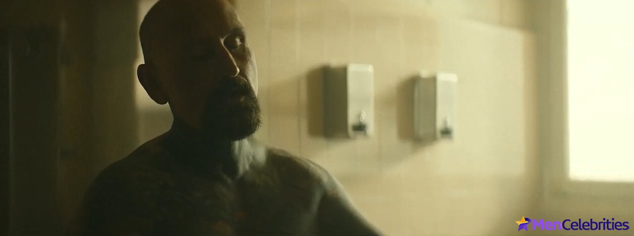 Robert LaSardo nude photos