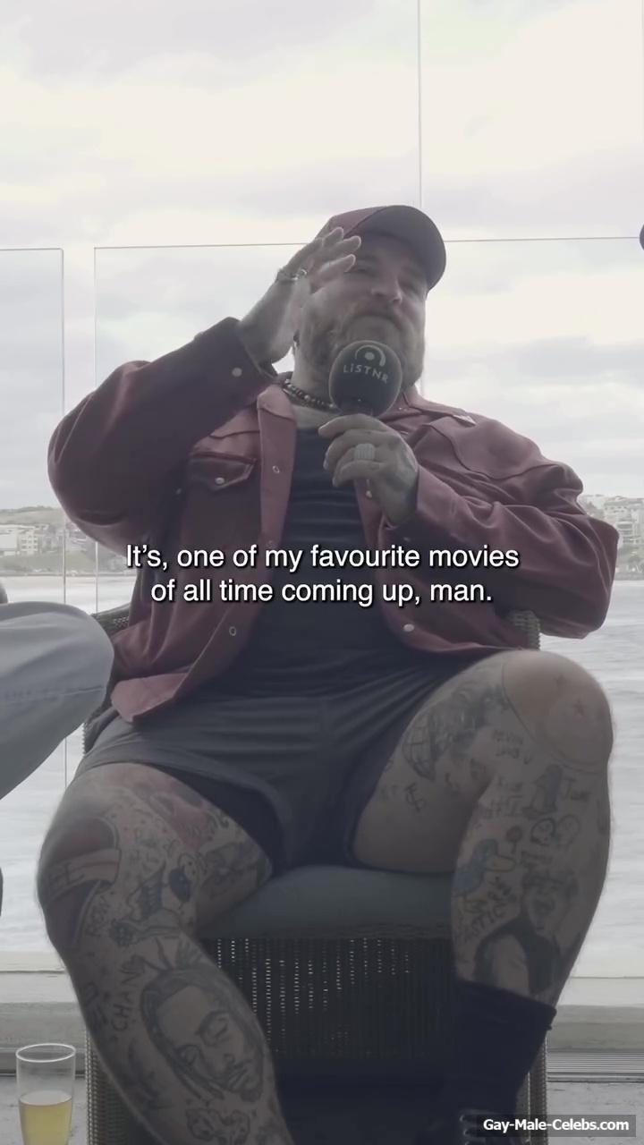 Teddy Swims naked ass