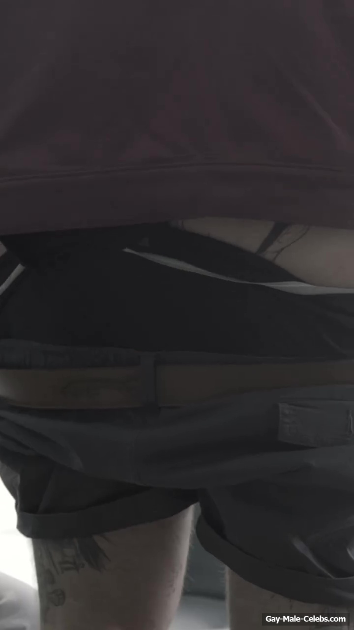 Teddy Swims naked ass