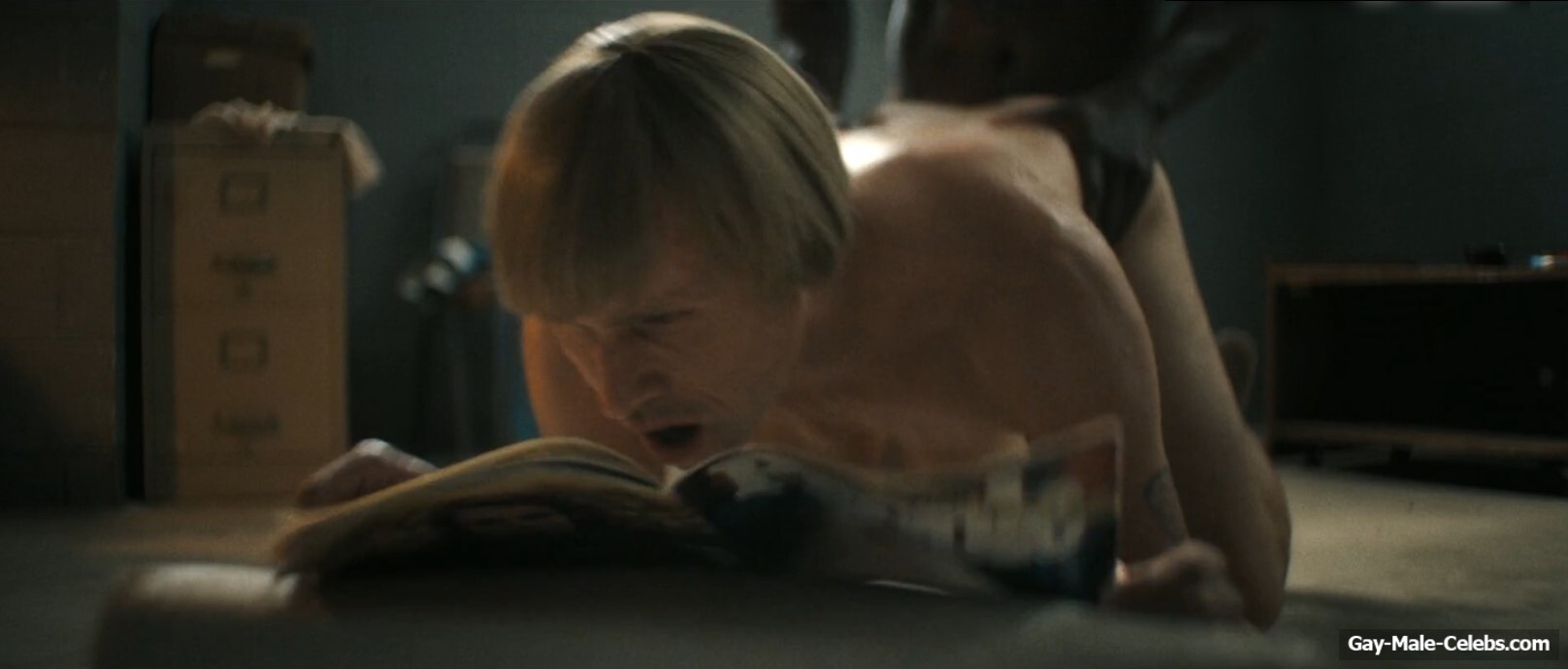 Tobias Jelinek gay sex in Monster