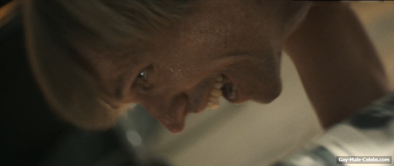 Tobias Jelinek gay sex in Monster