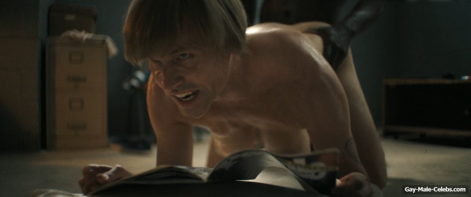 Tobias Jelinek gay sex in Monster