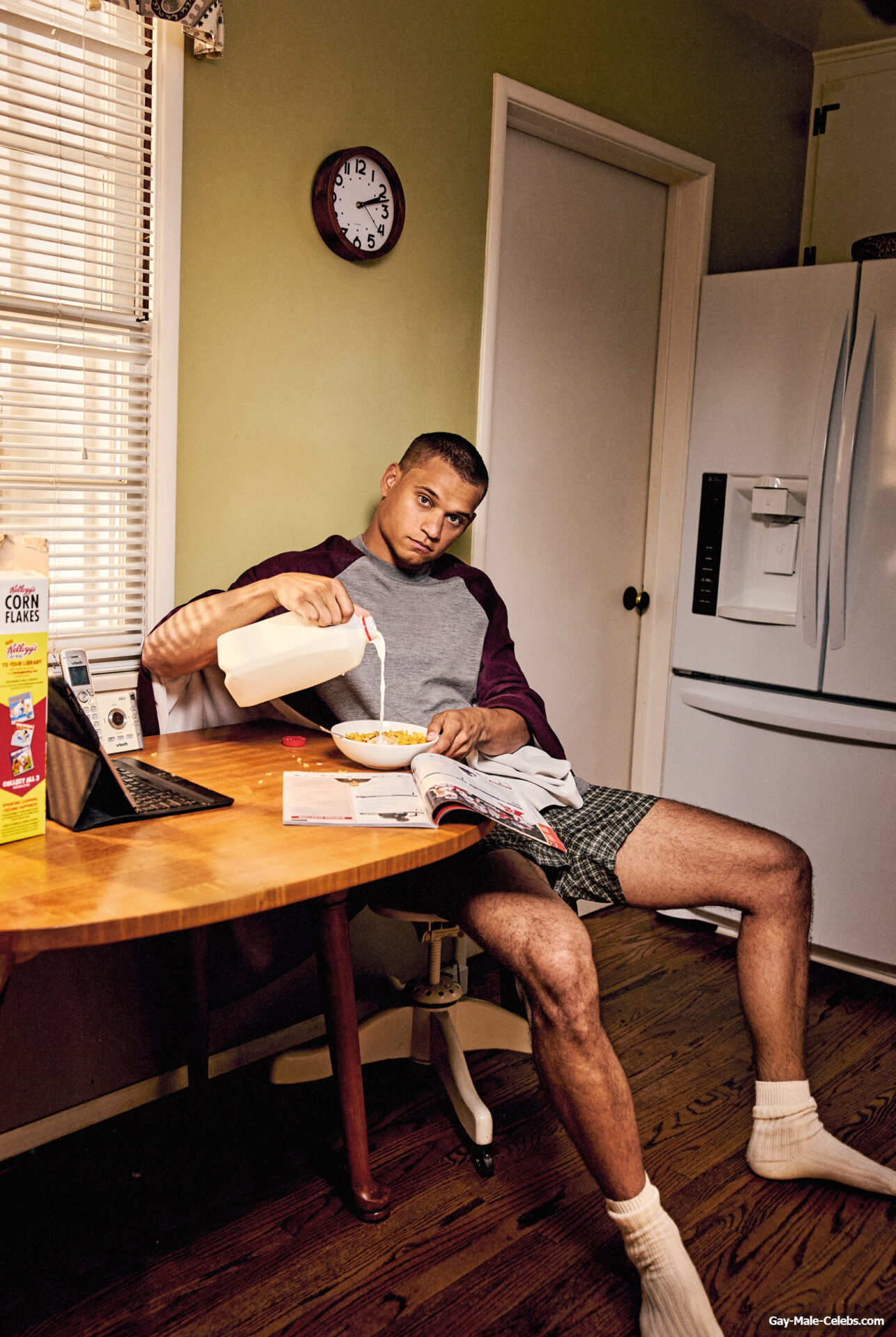 Tyriq Withers shirtless and bulge pics