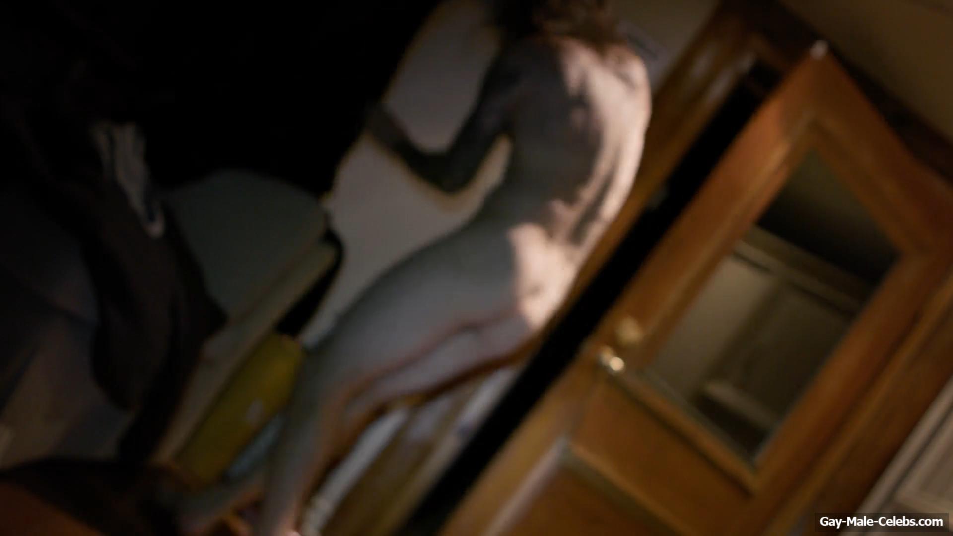 Alex Lee Williams frontal nude