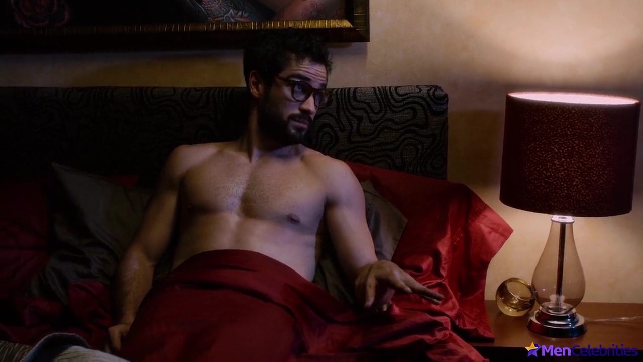 Alfonso Herrera nude scenes