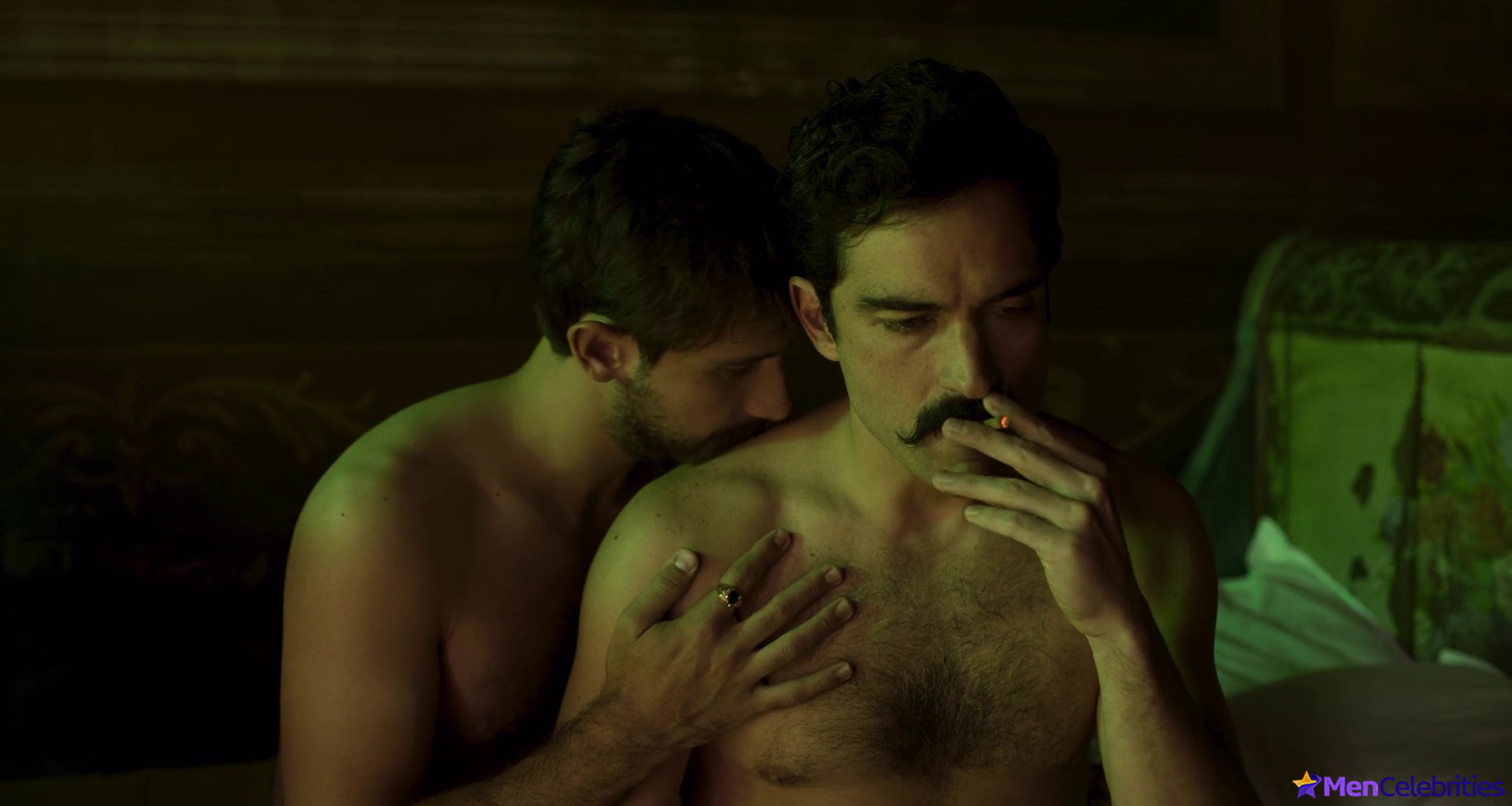 Alfonso Herrera nude scenes