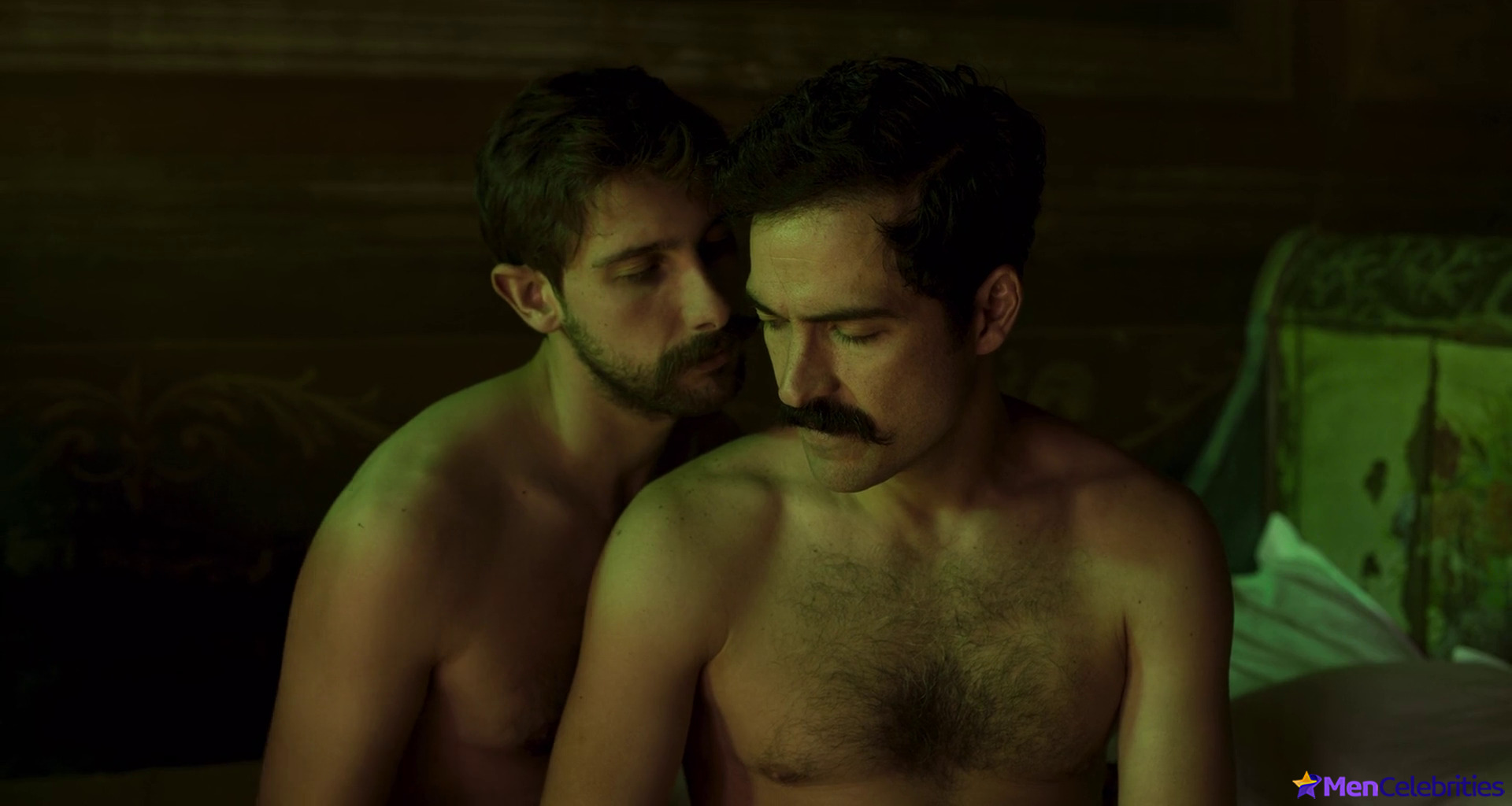 Alfonso Herrera nude scenes
