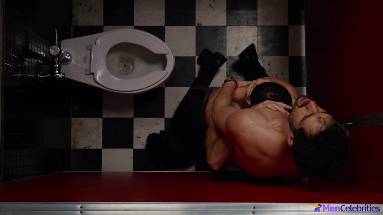 Alfonso Herrera oral men sex