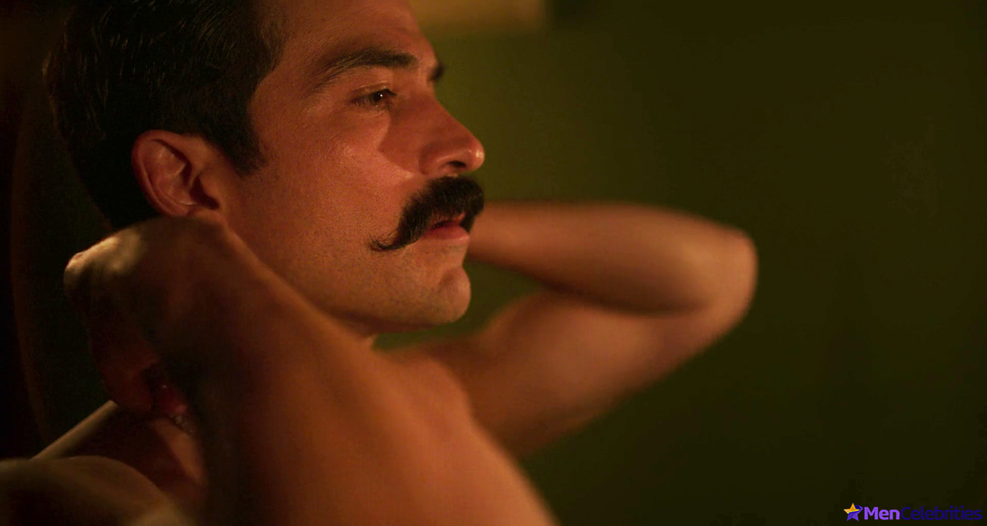 Alfonso Herrera nude scenes