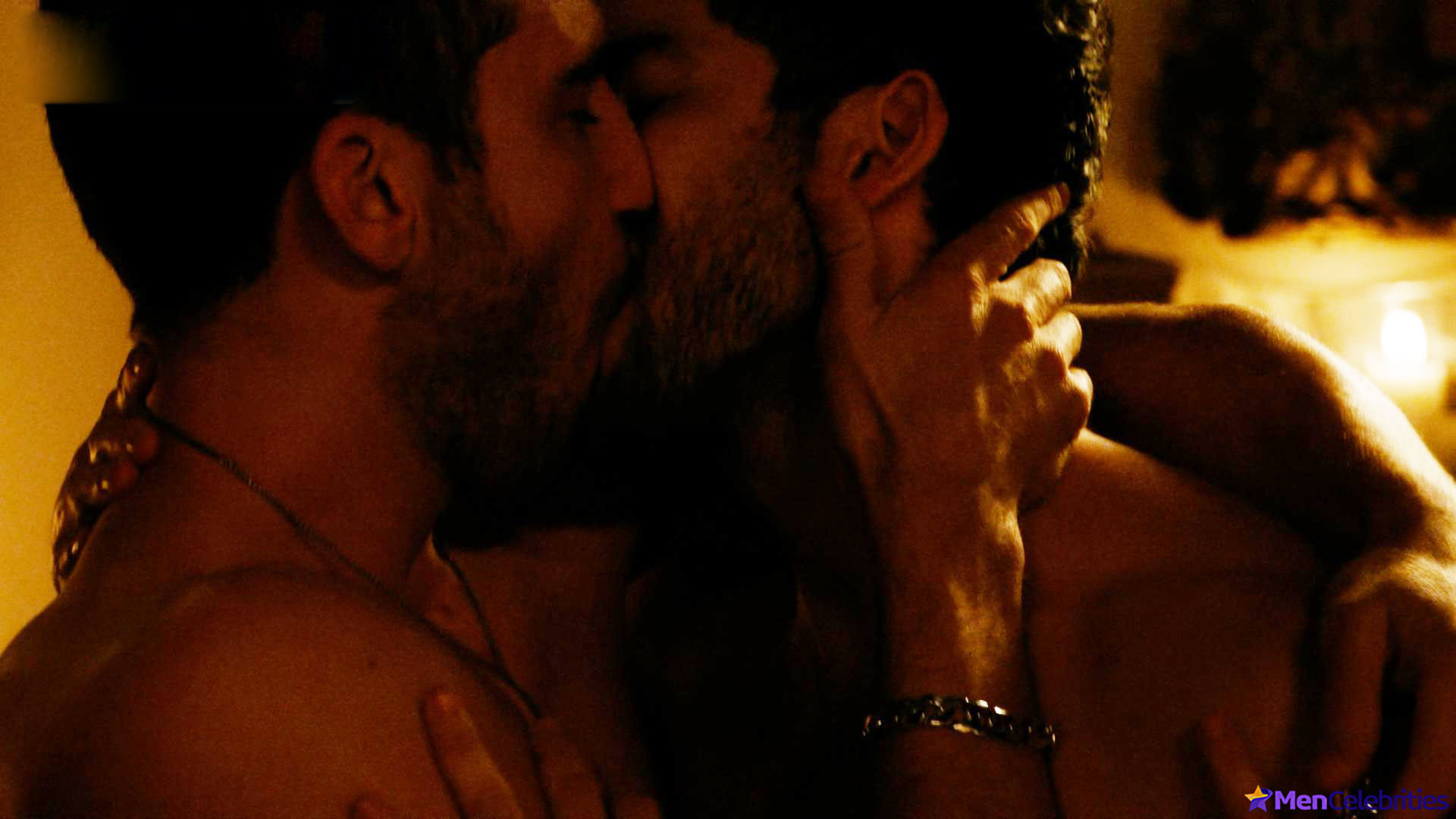 Alfonso Herrera nude scenes