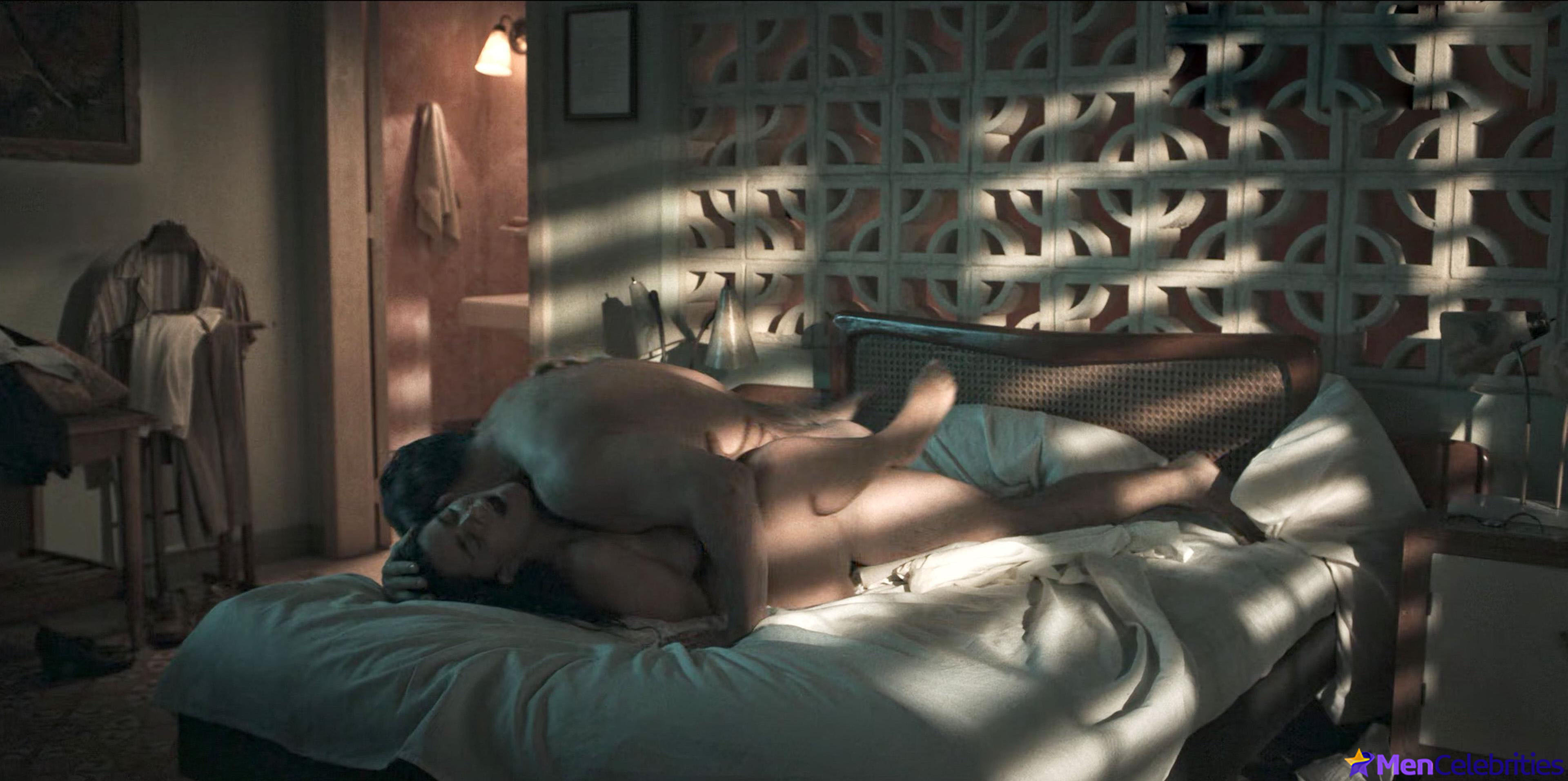 Alfonso Herrera nude scenes