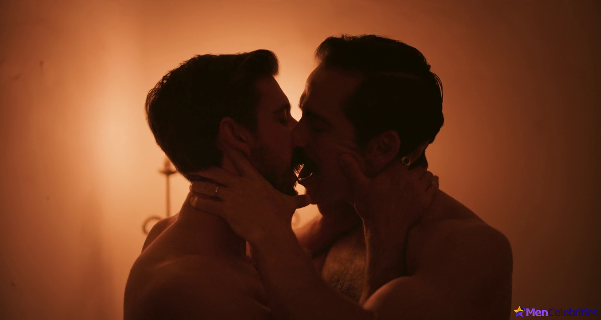 Alfonso Herrera nude scenes