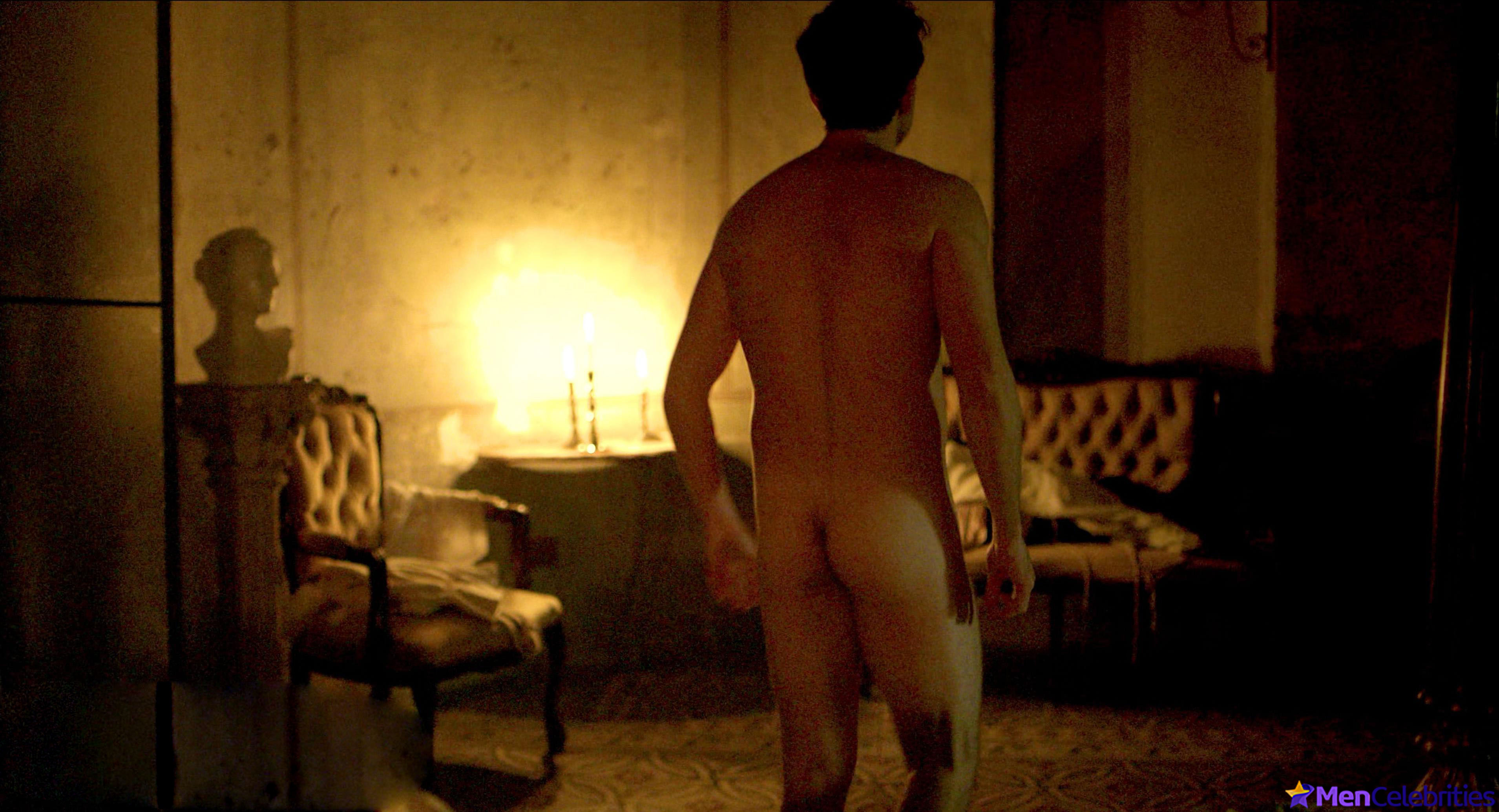 Alfonso Herrera nude scenes