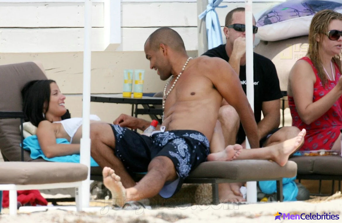 Amaury Nolasco shirtless pics