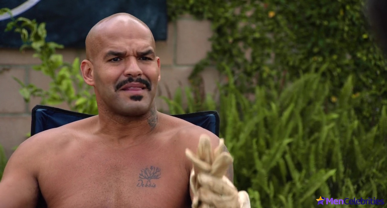 Amaury Nolasco nude scenes