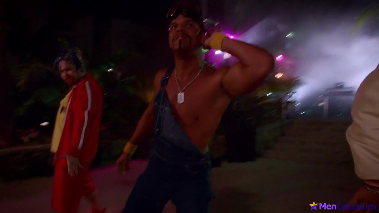 Amaury Nolasco nude scenes