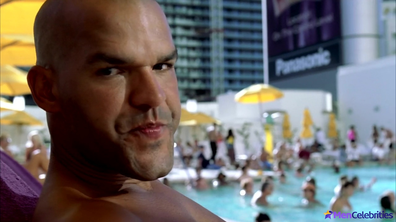 Amaury Nolasco nude scenes