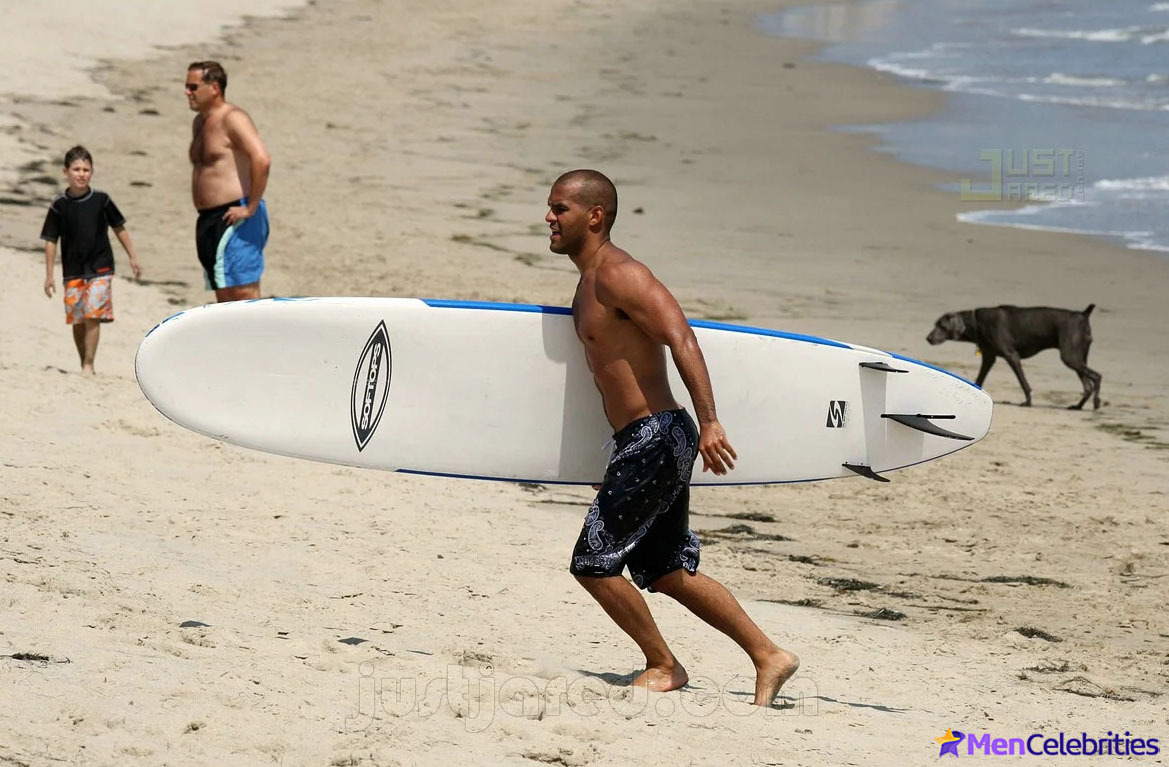 Amaury Nolasco shirtless pics