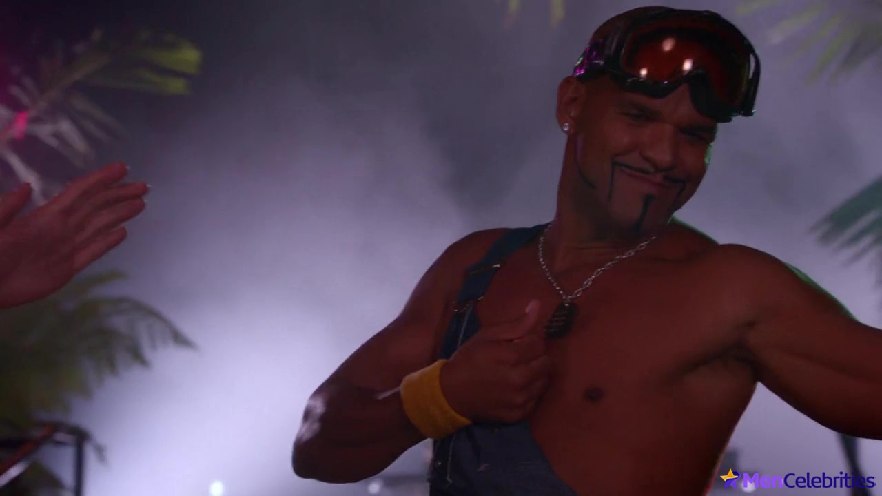 Amaury Nolasco nude scenes