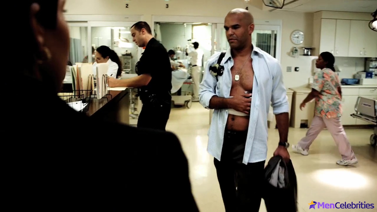 Amaury Nolasco nude scenes