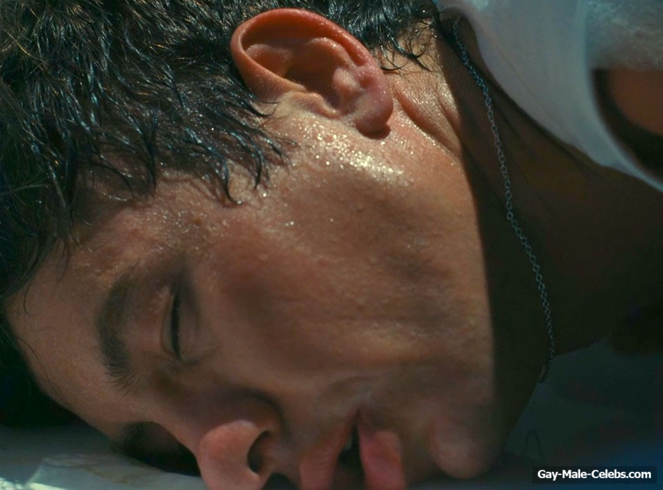 Barry Keoghan nude in Saltburn