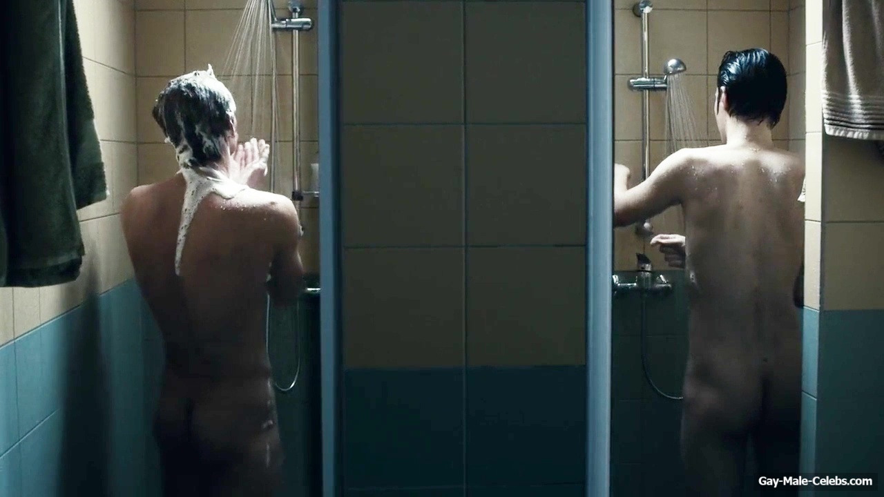 Adam Lundgren bare butt