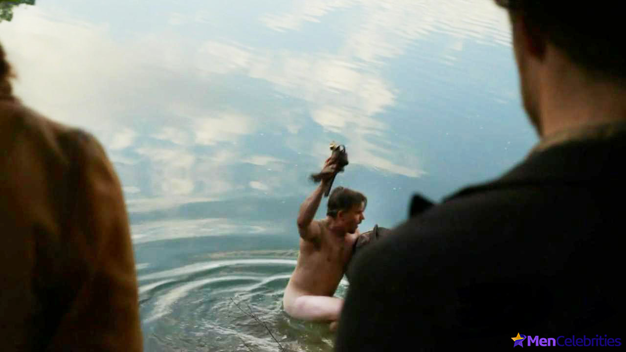 Cullen Moss nude pics