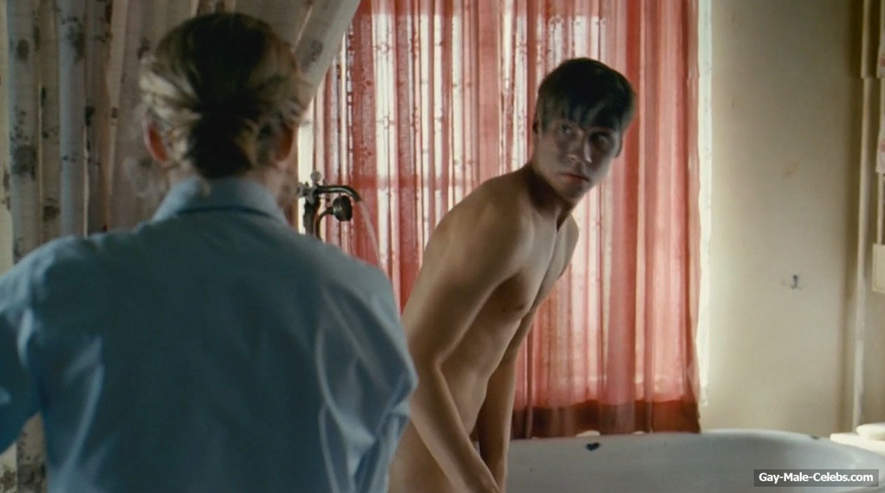 David Kross nude in The Reader