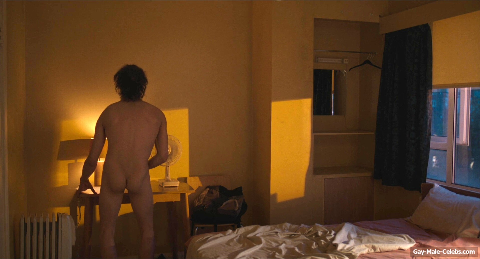Frank Dillane nude